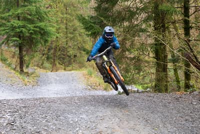 Side lean jump