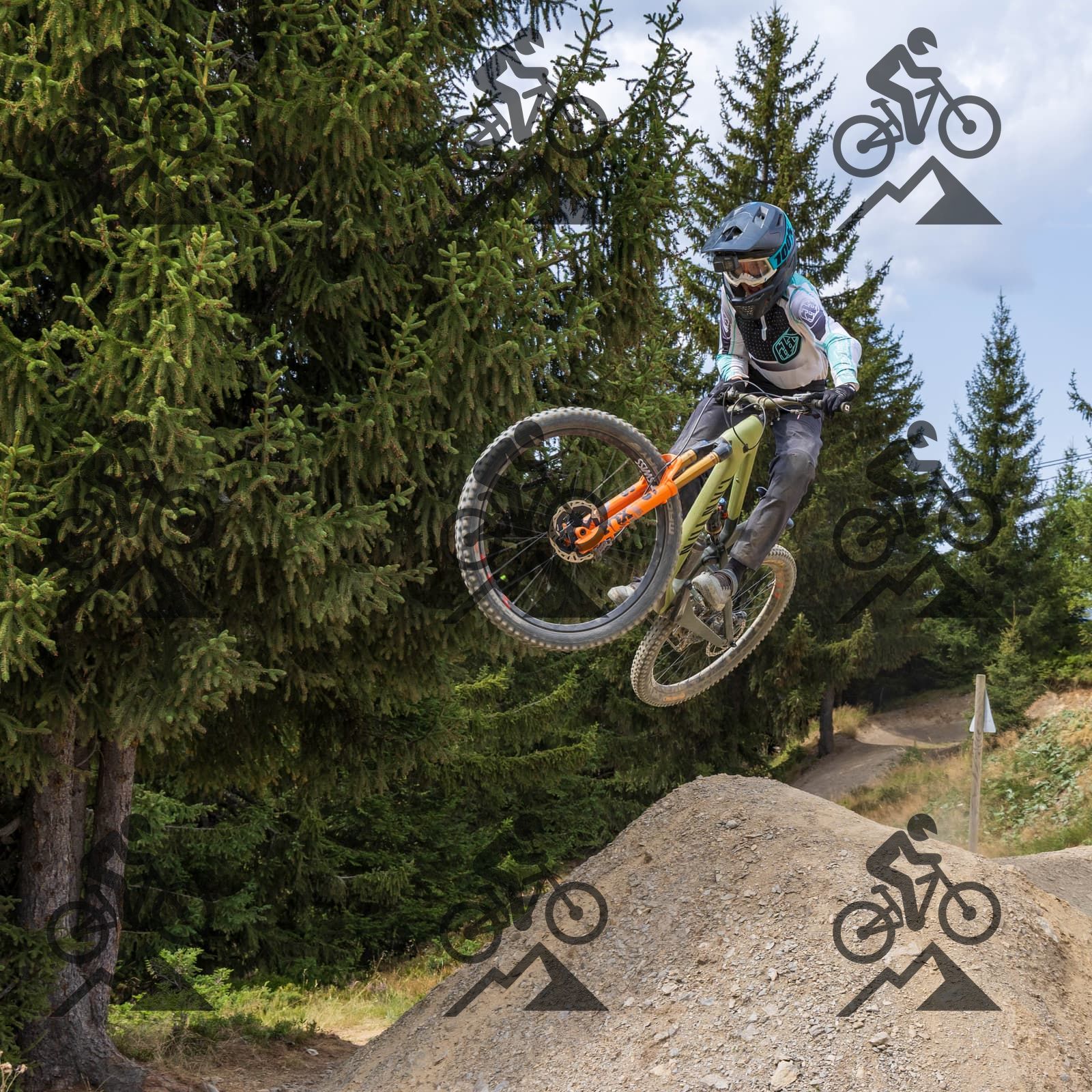 mountain bike photo at Les Gets Bike Park