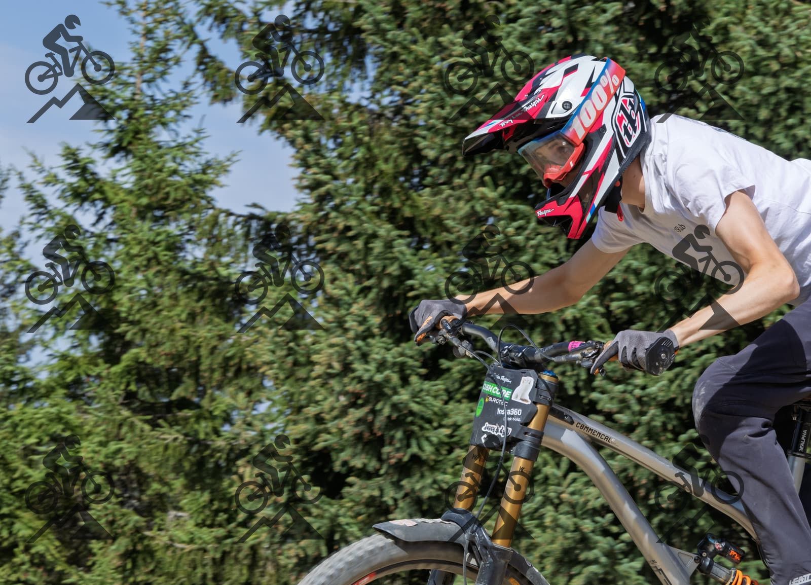 mountain bike photo at Les Gets Bike Park