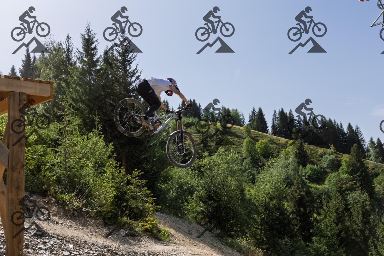 mountain bike photo at Les Gets Bike Park