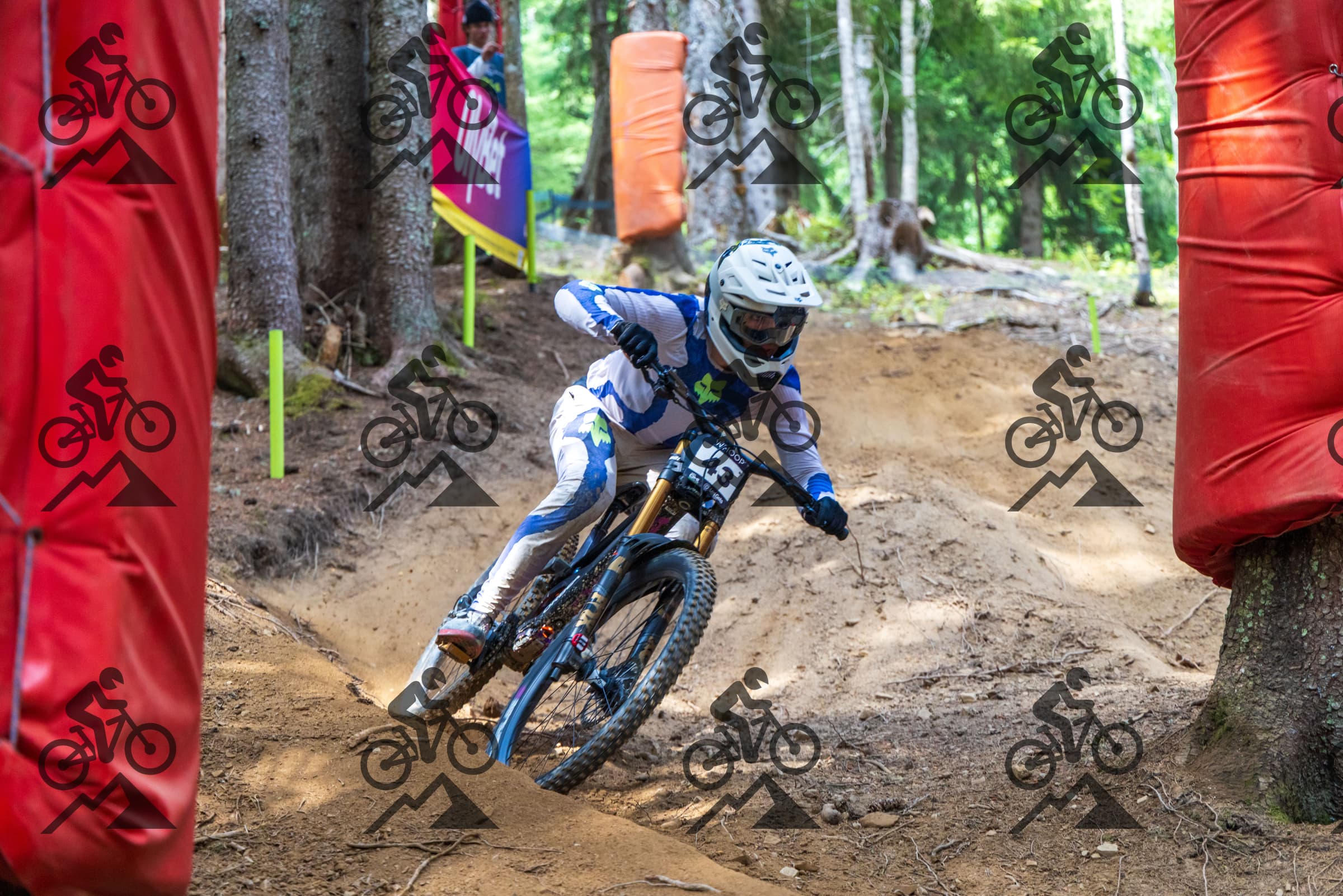 mountain bike photo at Les Gets Bike Park