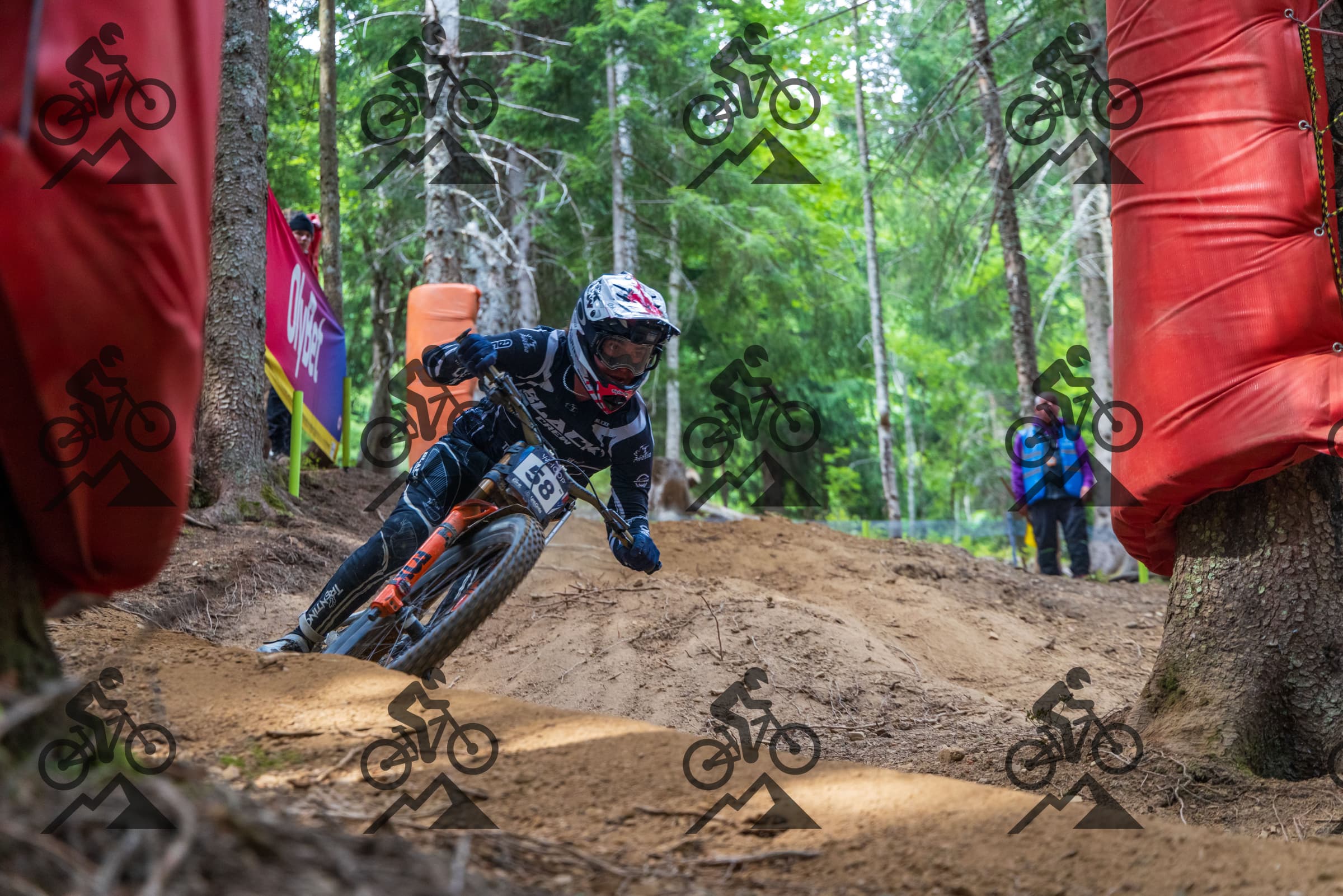 mountain bike photo at Les Gets Bike Park